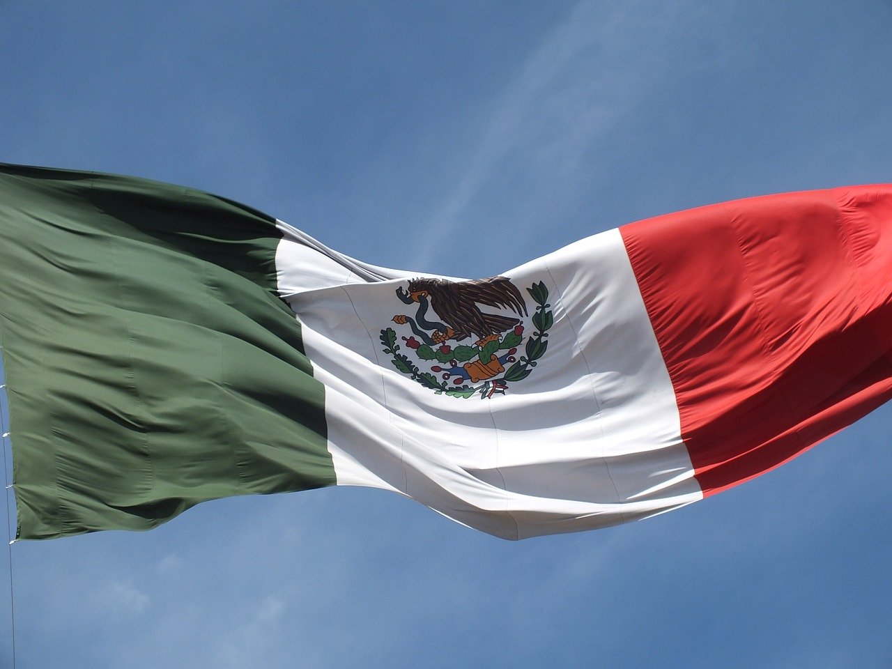 какой флаг у мексики