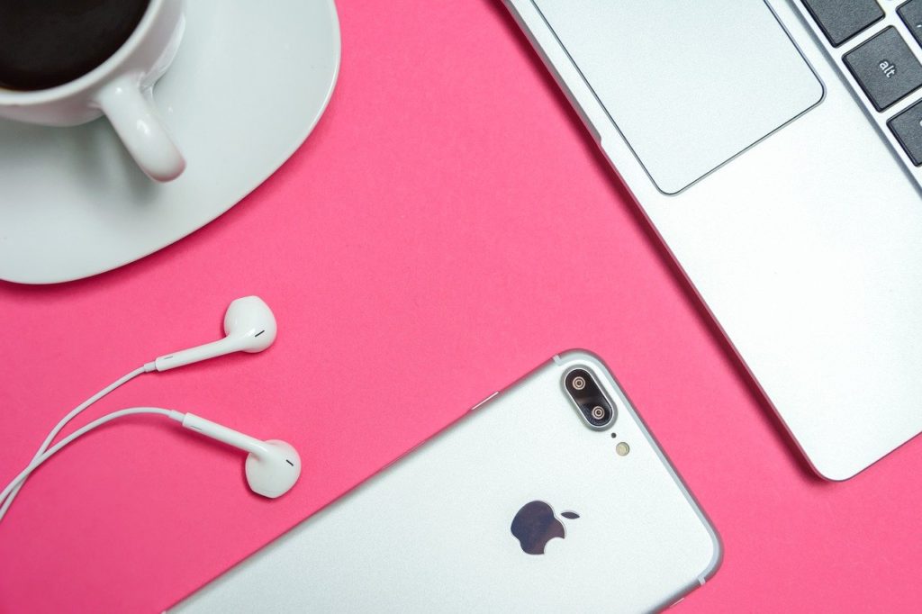 Headphones podcast