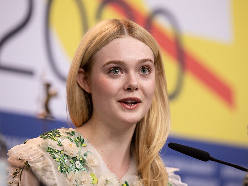 Losing a job based on your social media following is real, just ask Elle  Fanning - Global Comment