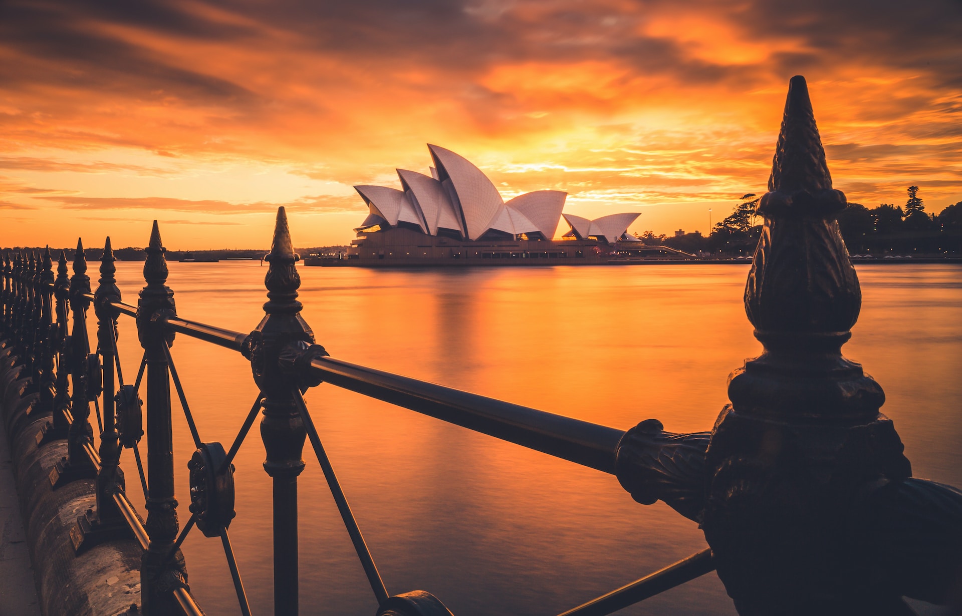 The web's top three #81 - Global Comment - Vimarsana News